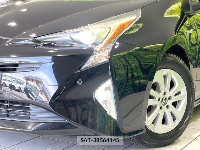 Toyota PRIUS 2016-04 8686309-11