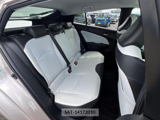 Toyota PRIUS 2016-03 8686312-9