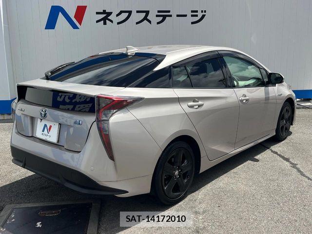 Toyota PRIUS 2016-03 8686312-17