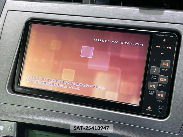 Toyota PRIUS 2012-04 8686338-2