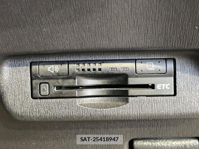 Toyota PRIUS 2012-04 8686338-6