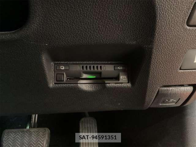 Toyota PRIUS 2021-07 8686302-7