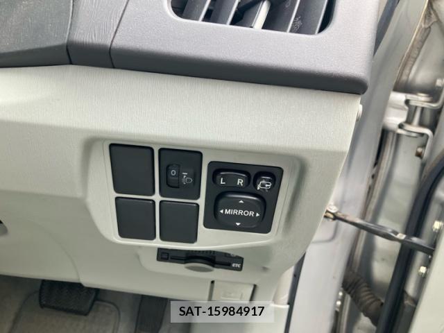 Toyota PRIUS 2011-11 8686348-16