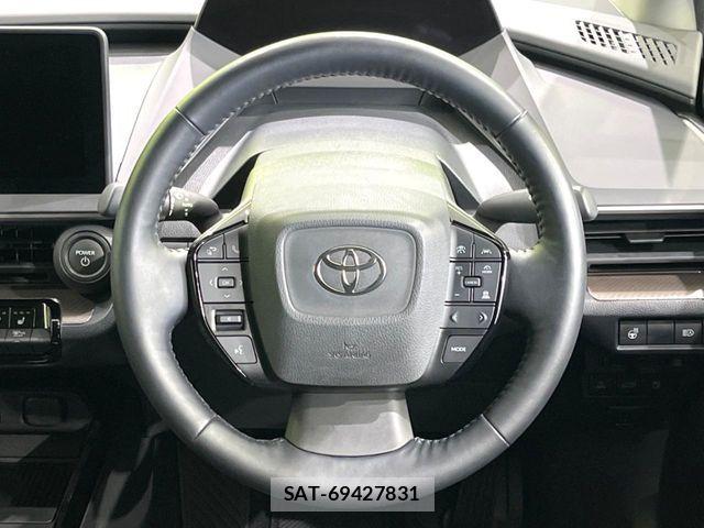 Toyota PRIUS 2023-08 8686299-10