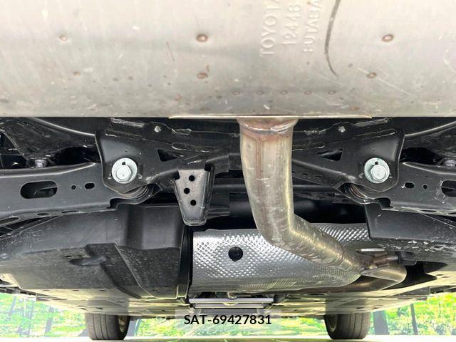 Toyota PRIUS 2023-08 8686299-18