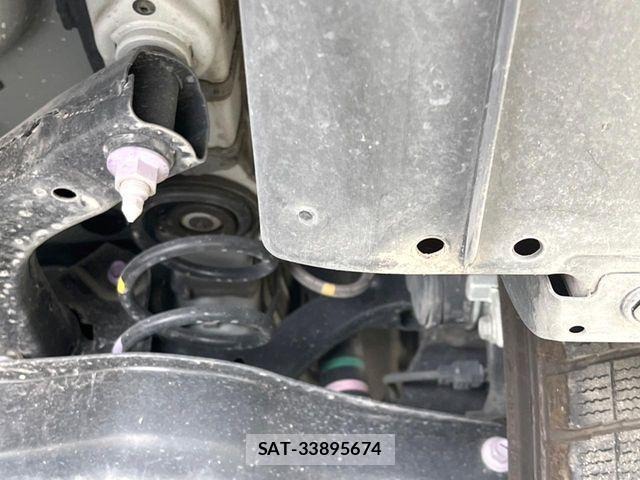 Toyota PRIUS 2024-10 8686297-19