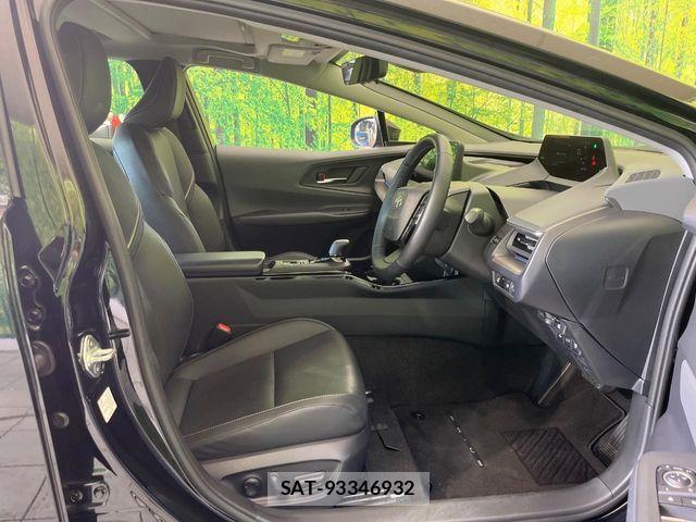 Toyota PRIUS 2024-08 8686296-7