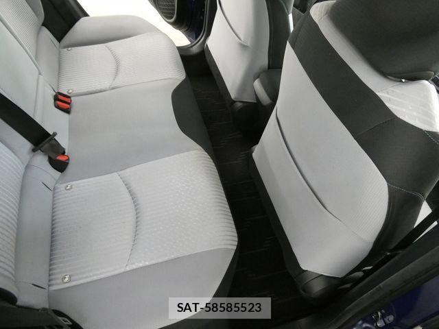 Toyota PRIUS 2017-09 8686308-14