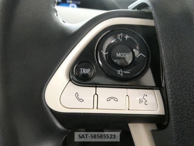 Toyota PRIUS 2017-09 8686308-22