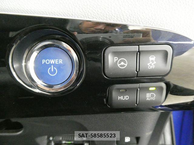 Toyota PRIUS 2017-09 8686308-23