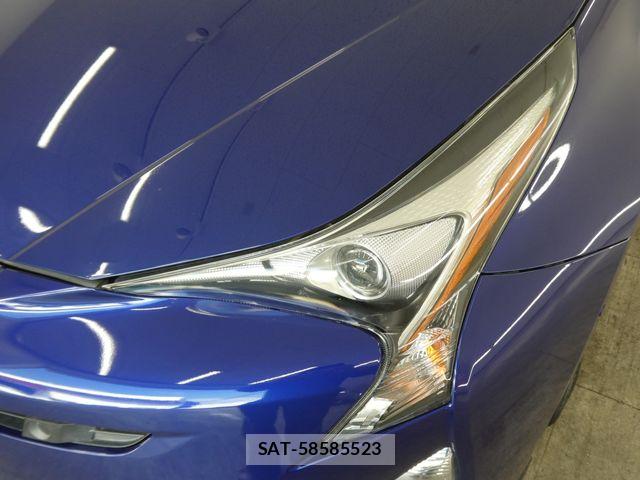 Toyota PRIUS 2017-09 8686308-5