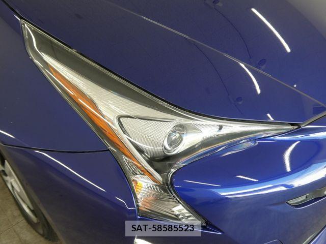Toyota PRIUS 2017-09 8686308-6