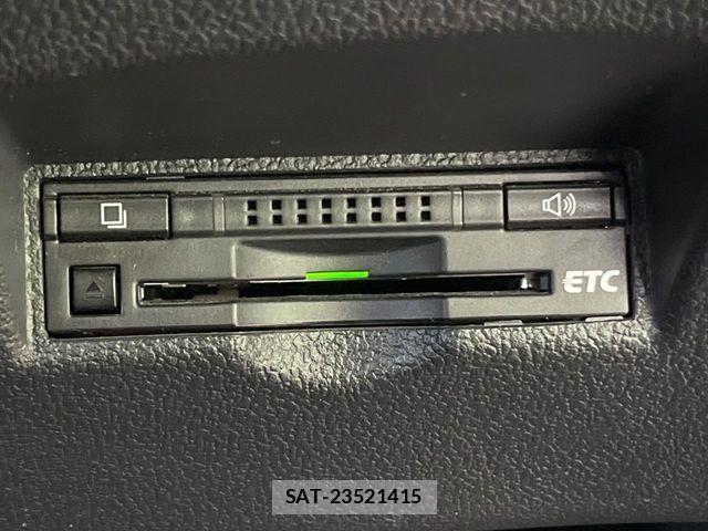 Toyota PRIUS 2016-04 8686303-9