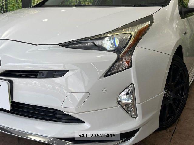 Toyota PRIUS 2016-04 8686303-14