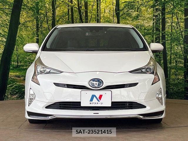 Toyota PRIUS 2016-04 8686303-16