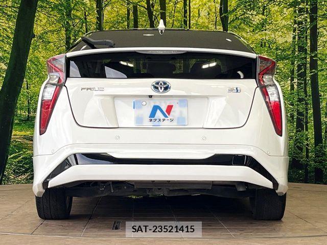 Toyota PRIUS 2016-04 8686303-17