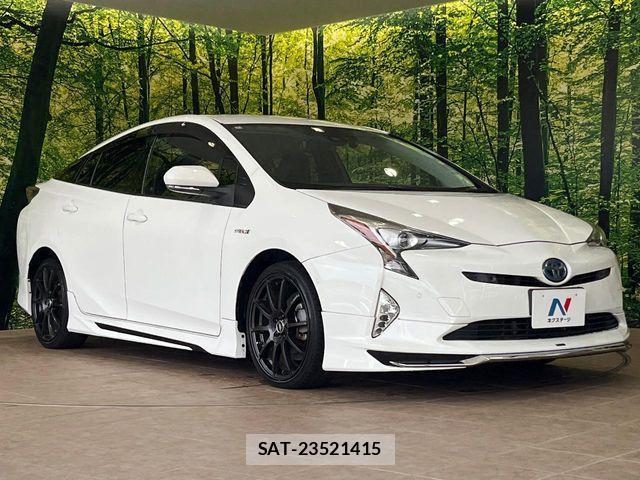 Toyota PRIUS 2016-04 8686303-18