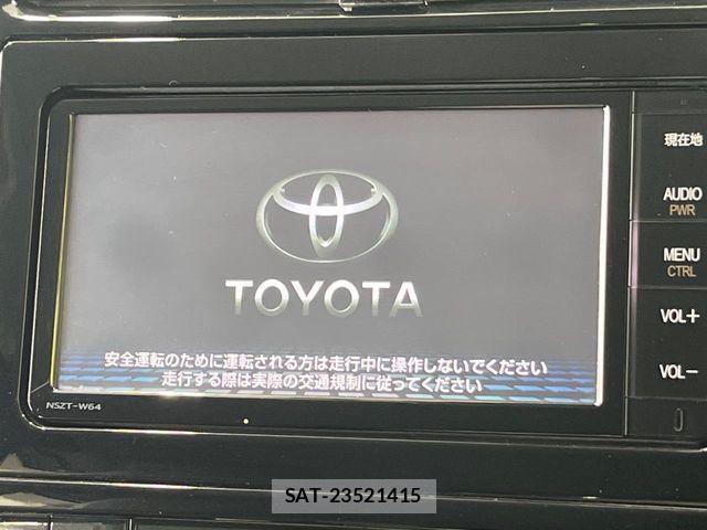 Toyota PRIUS 2016-04 8686303-2