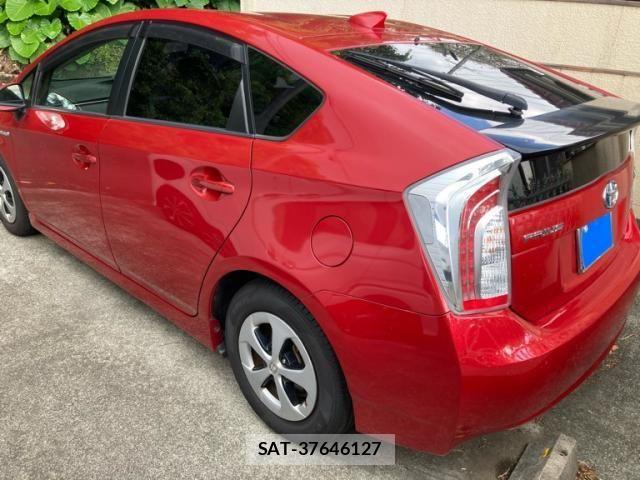 Toyota PRIUS 2012-06 8686345-10