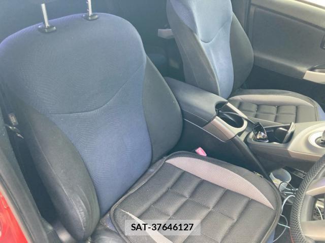 Toyota PRIUS 2012-06 8686345-15