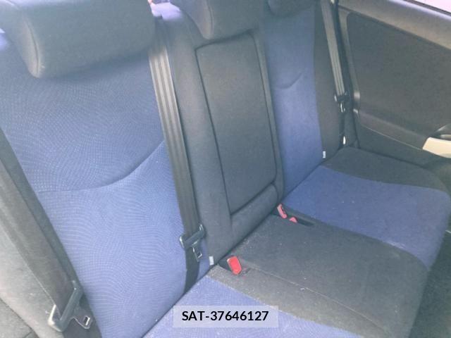 Toyota PRIUS 2012-06 8686345-16