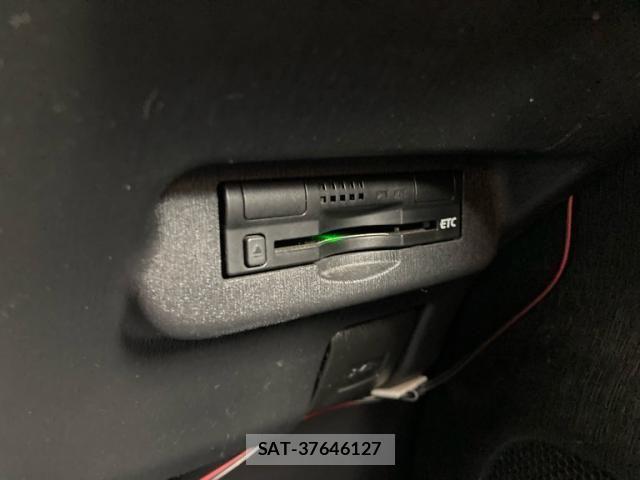 Toyota PRIUS 2012-06 8686345-20