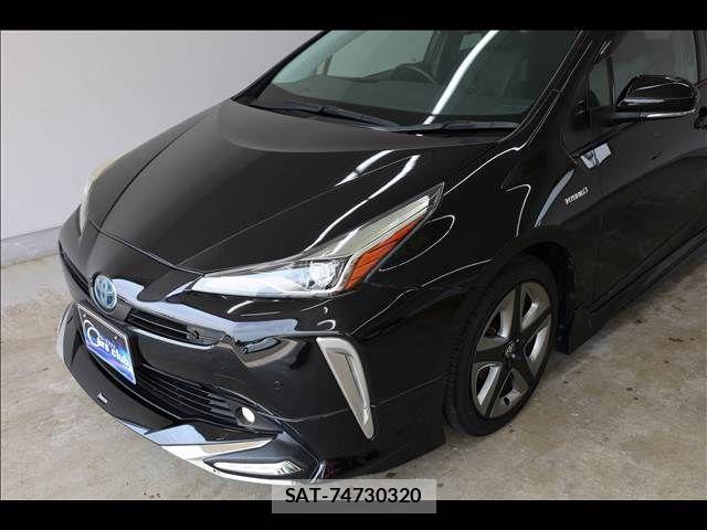 Toyota PRIUS 2019-04 8686305-12