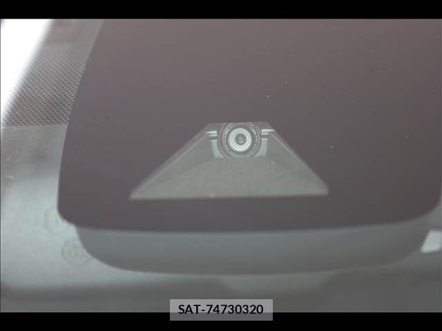 Toyota PRIUS 2019-04 8686305-6