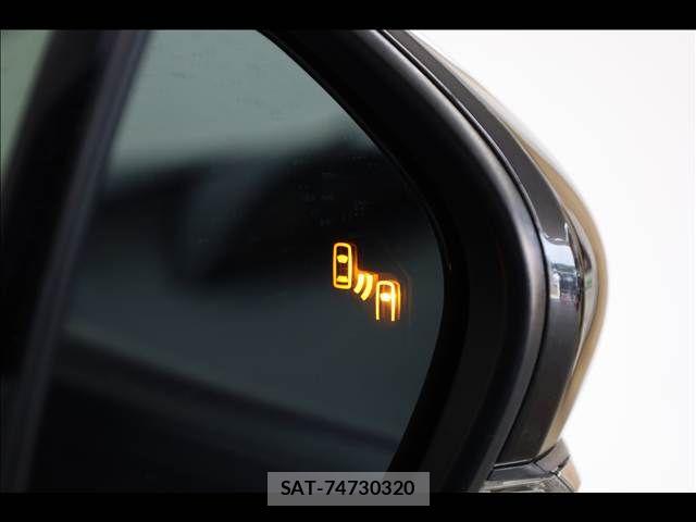 Toyota PRIUS 2019-04 8686305-8