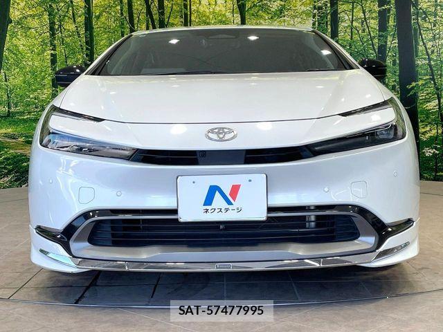 Toyota PRIUS 2023-05 8686298-13