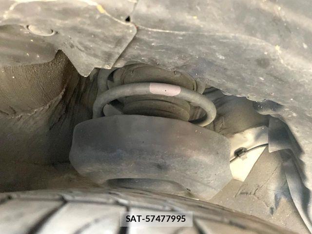 Toyota PRIUS 2023-05 8686298-19