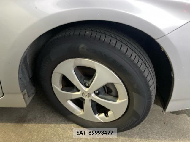Toyota PRIUS 2015-02 8686355-5