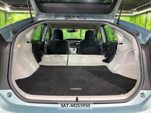 Toyota PRIUS 2014-03 8686328-9