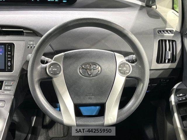 Toyota PRIUS 2014-03 8686328-10