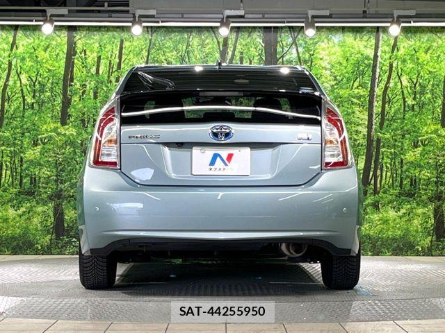 Toyota PRIUS 2014-03 8686328-14