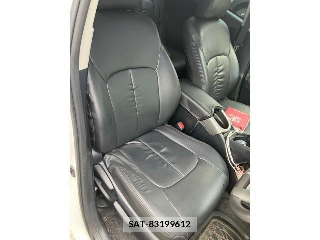 Toyota PRIUS 2015-01 8686349-10