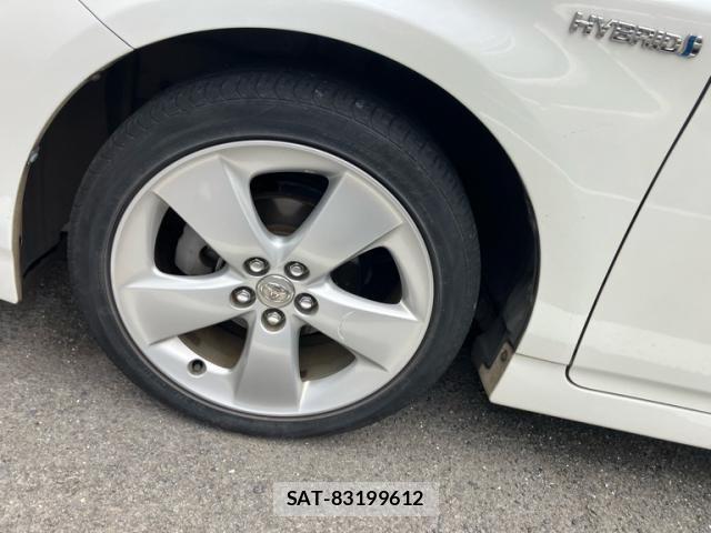 Toyota PRIUS 2015-01 8686349-5