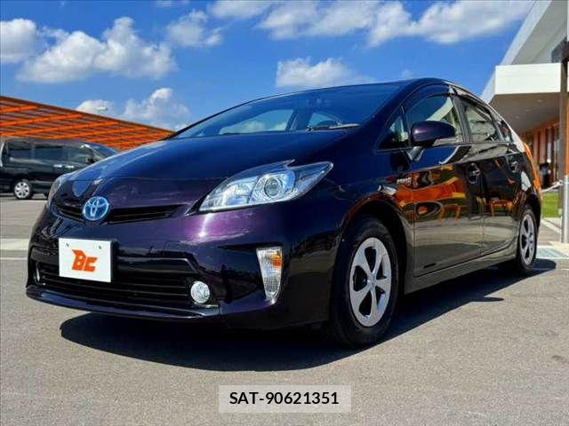 Toyota PRIUS 2014-06 8686327-9