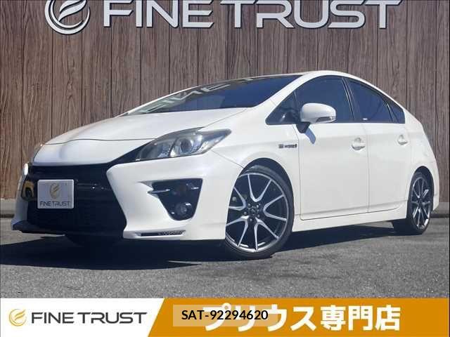 Toyota PRIUS 2014-09 8686343-0