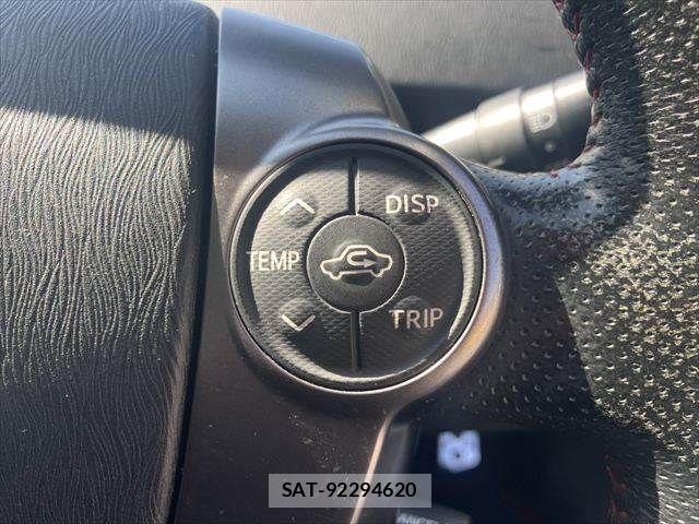 Toyota PRIUS 2014-09 8686343-9