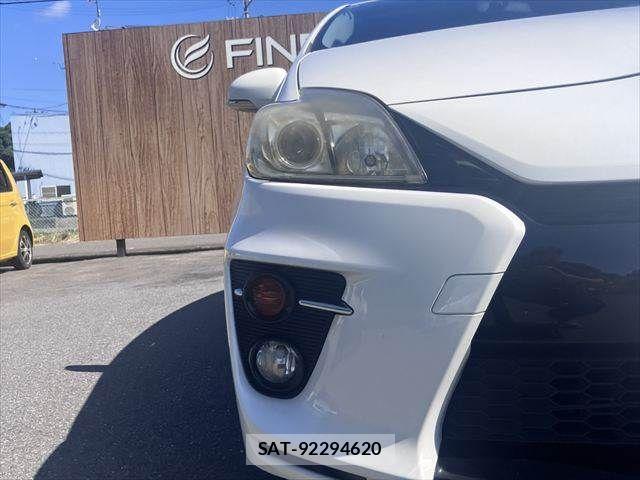 Toyota PRIUS 2014-09 8686343-24