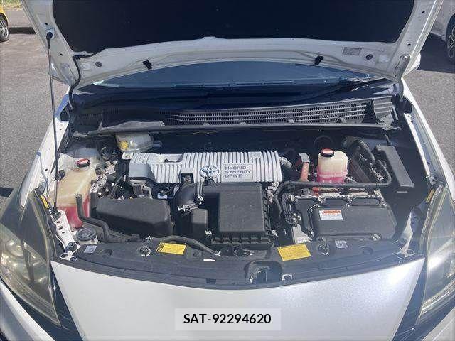 Toyota PRIUS 2014-09 8686343-28