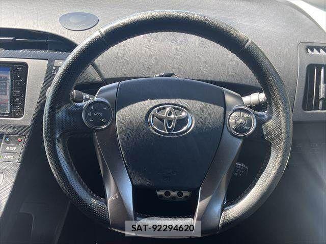 Toyota PRIUS 2014-09 8686343-7