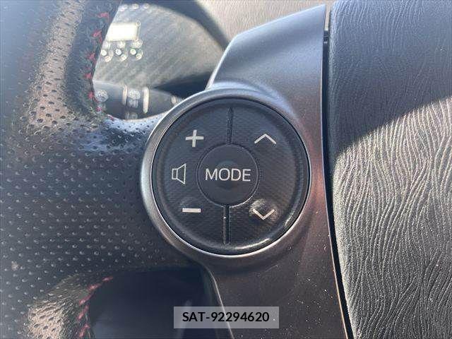 Toyota PRIUS 2014-09 8686343-8