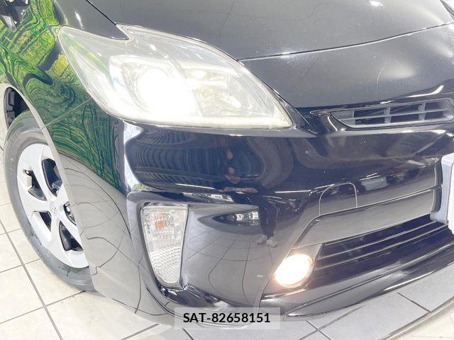 Toyota PRIUS 2012-02 8686335-11