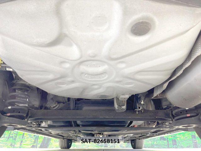 Toyota PRIUS 2012-02 8686335-18