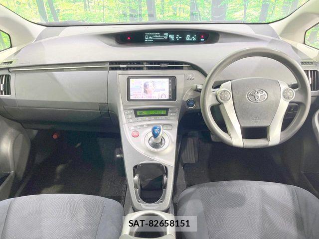 Toyota PRIUS 2012-02 8686335-1