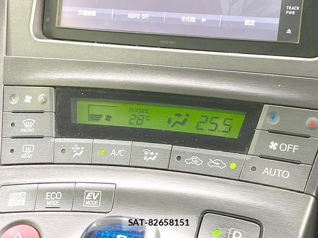 Toyota PRIUS 2012-02 8686335-6