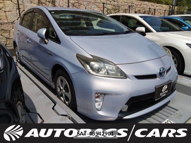 Toyota PRIUS 2014-01 8686337-0