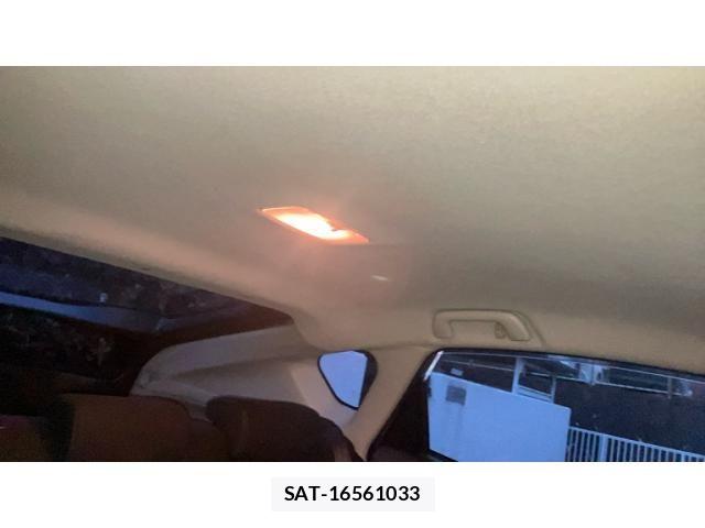 Toyota PRIUS 2013-10 8686354-18